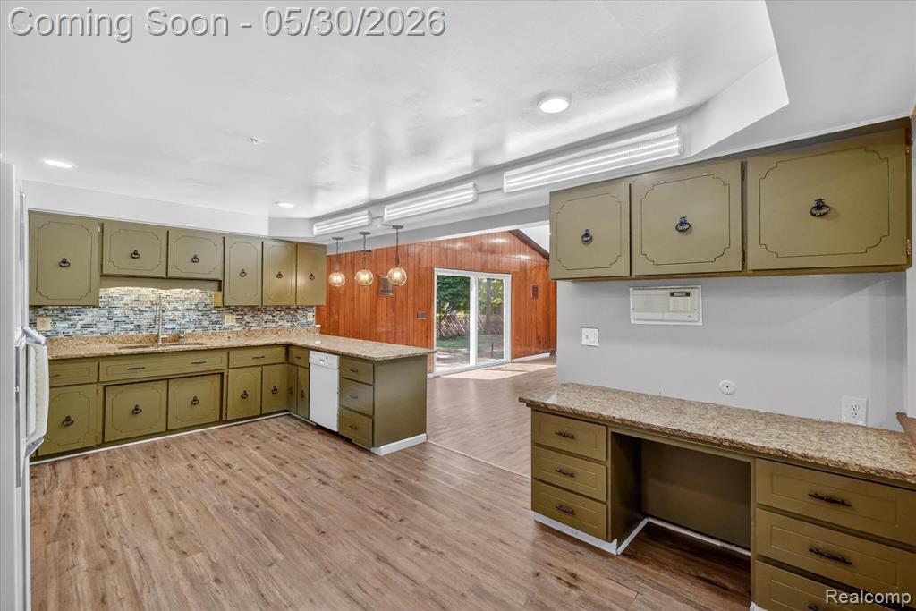 28013 Roan Drive, Warren, MI 48093 — Photo 12