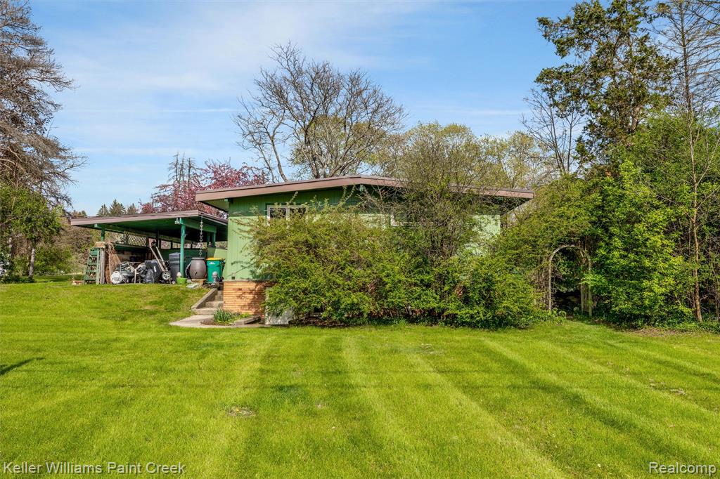 3340 Ordam Court, Oakland, MI — Photo 32