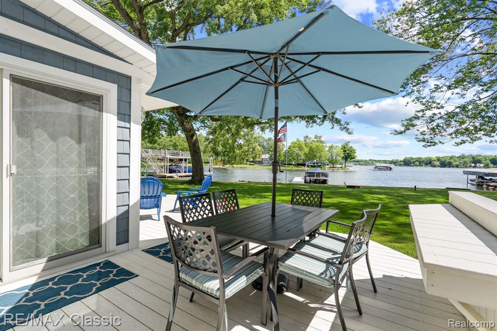 5286 Edgelake Drive, Pinckney, MI 48169 — Photo 5