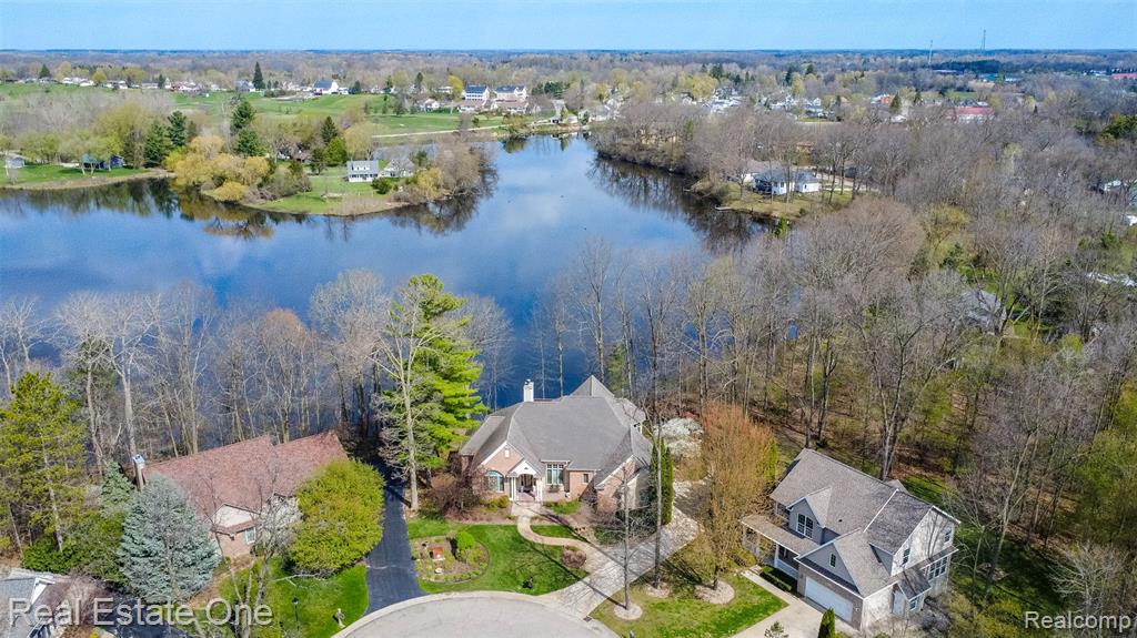 10215 Mill Pointe Drive, Goodrich Vlg, MI — Photo 60
