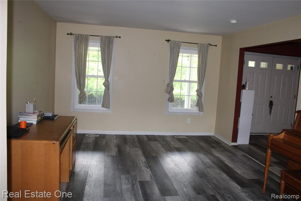 47830 Ben Franklin Drive, Shelby Twp, MI 48315 — Photo 9