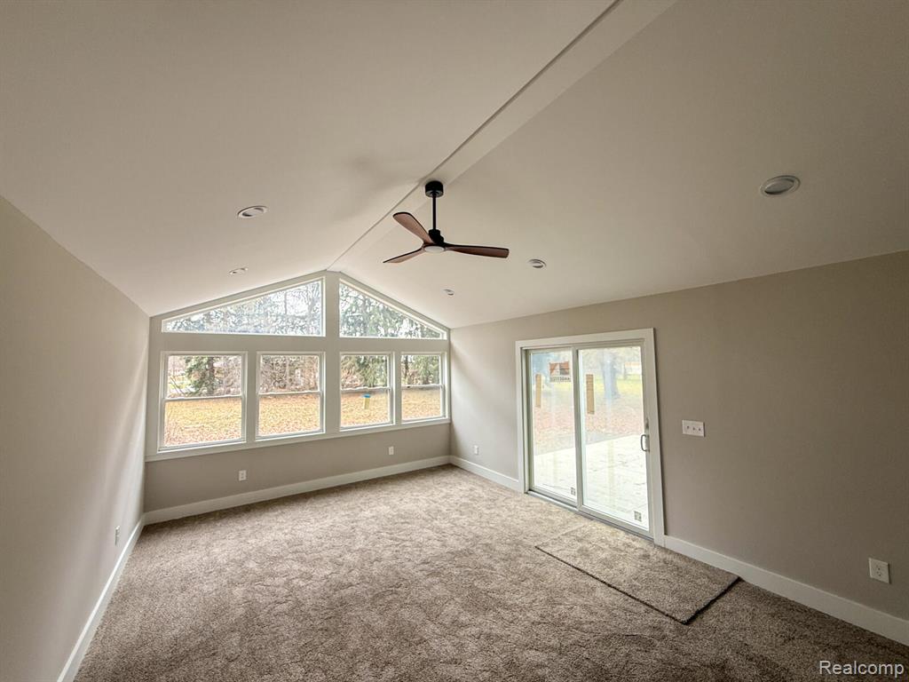 6076 Hugh Street, Burton, MI 48509 — Photo 19