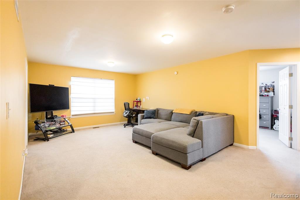 661 Lemay, Detroit, MI 48214 — Photo 10