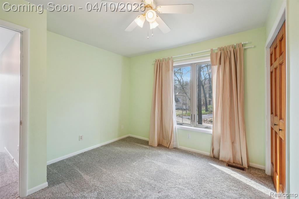 8933 Minne Wanna Road, Clarkston, MI 48348 — Photo 20