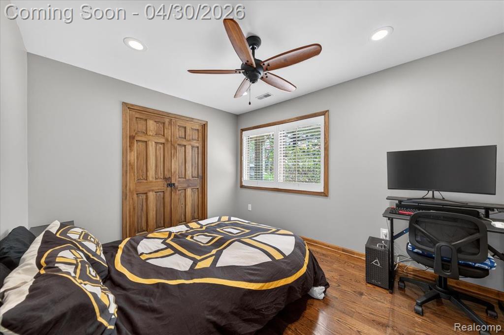 3945 N Vanstone Drive, Commerce Twp, MI 48382 — Photo 26