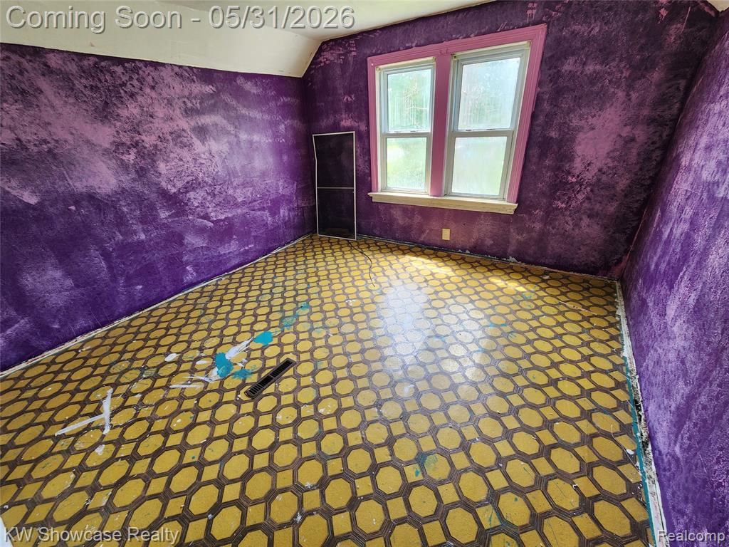 4356 S Vassar Road, Burton, MI 48519 — Photo 36