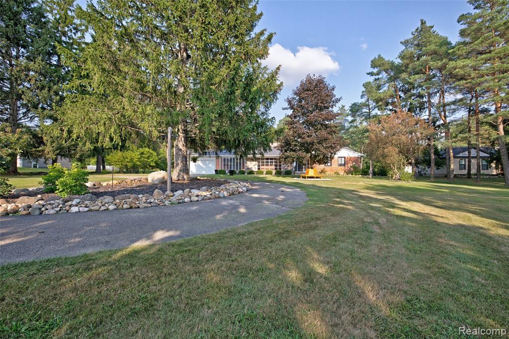300 Sherman Court, Ortonville, MI 48462 — Photo 63