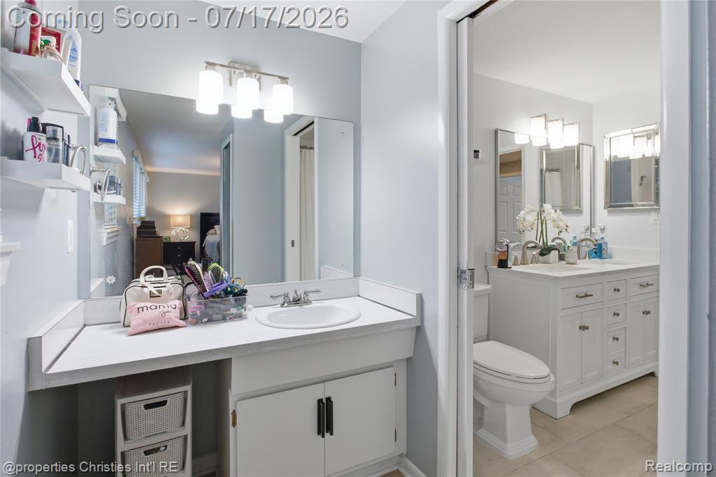 5569 Tadworth Place, West Bloomfield, MI — Photo 25