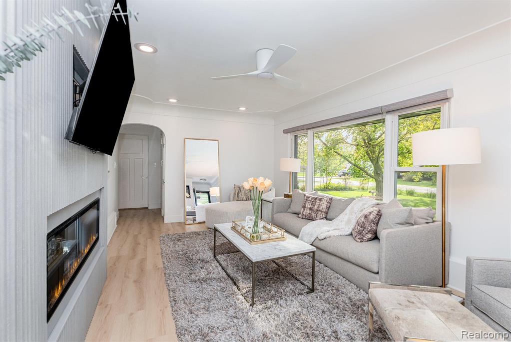 5447 Kasemeyer Road, Bay City, MI 48706 — Photo 4