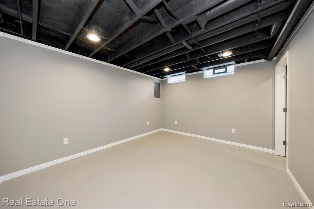 49139 FREEDOM Court, 4, Shelby Twp, MI 48315 — Photo 30