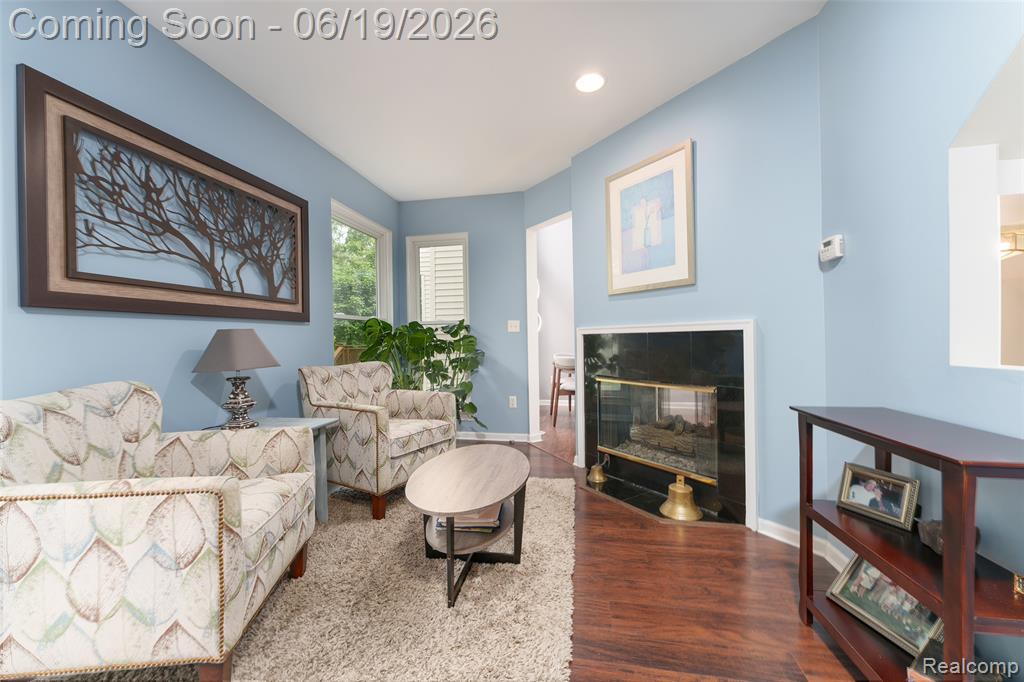 1021 Calpernia, Wixom, MI 48393 — Photo 10