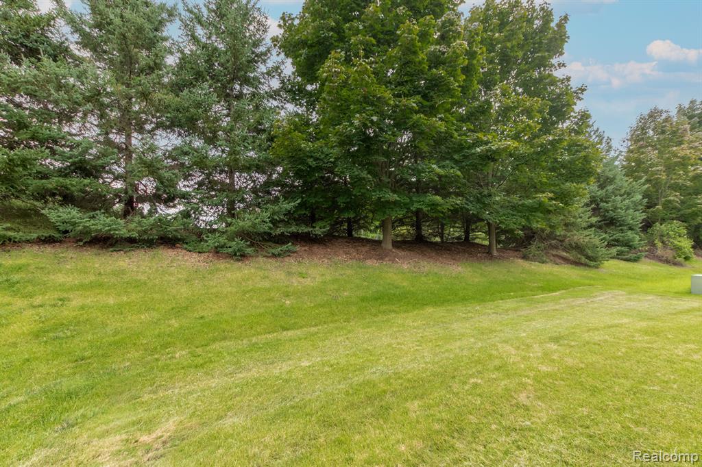 44843 STOCKTON Drive, Novi, MI — Photo 32