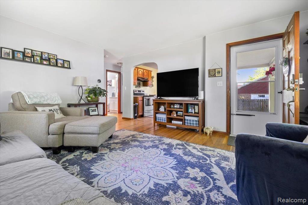 8869 MERIDIAN Street, Willis, MI 48191 — Photo 5