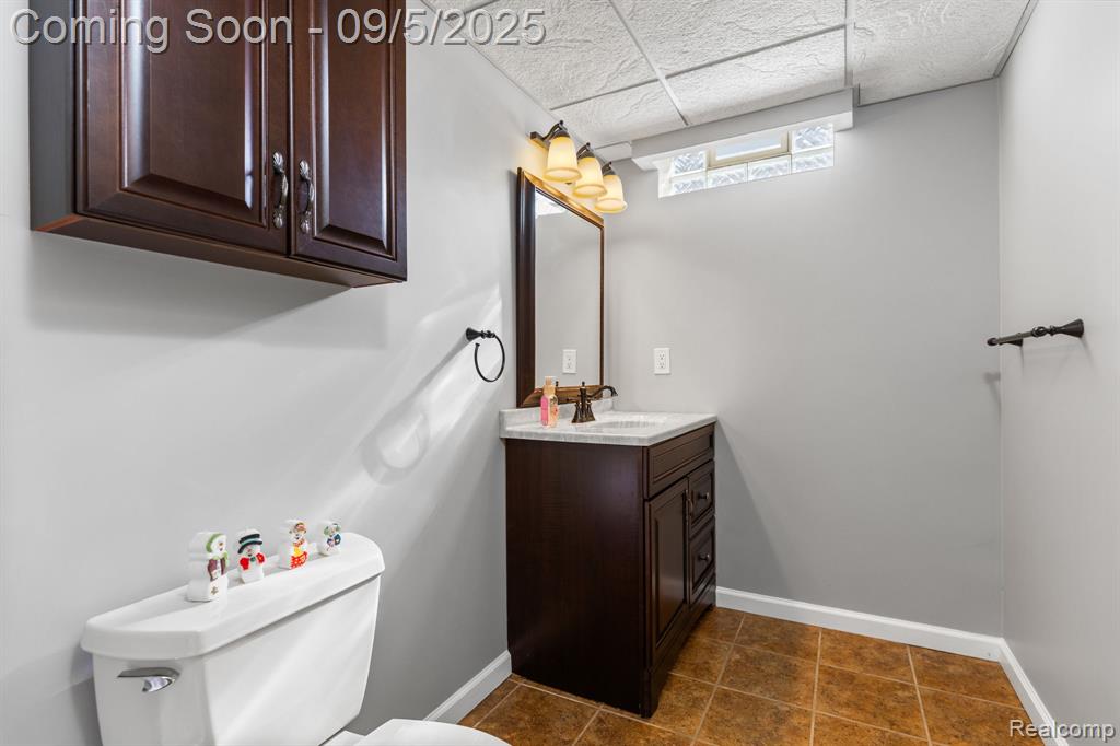 7750 Stout Avenue, Grosse Ile, MI 48138 — Photo 47