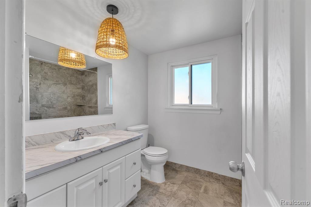 8126 Farnum Avenue, Warren, MI 48093 — Photo 18