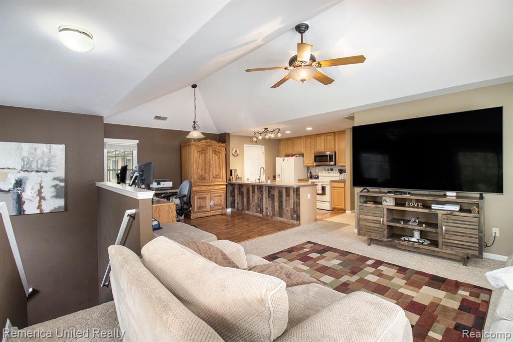 3393 KNEELAND Circle, Howell, MI 48843 — Photo 7