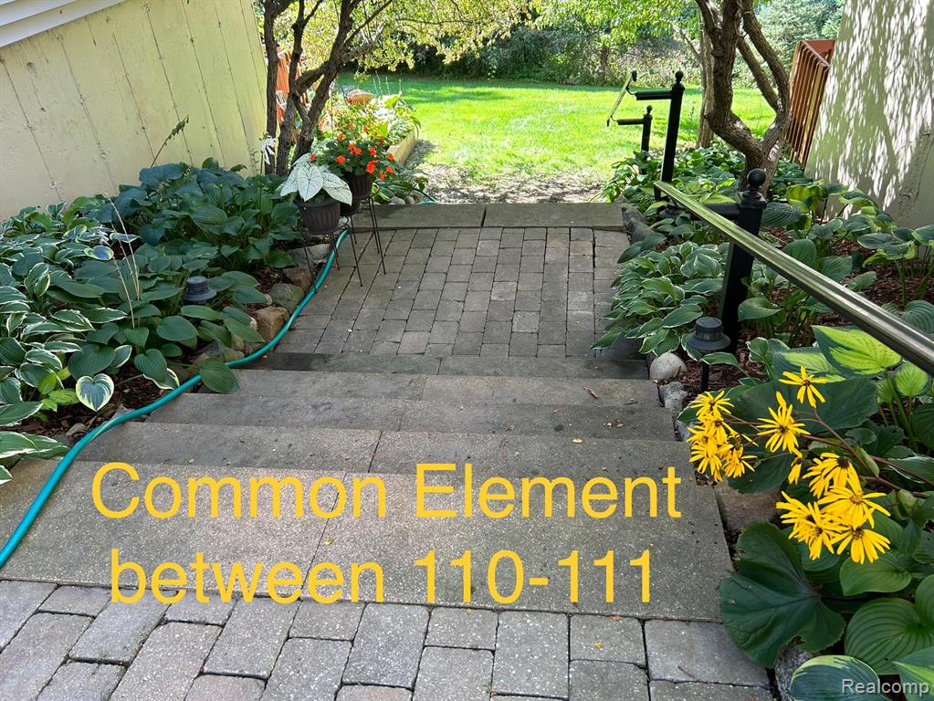 616 RICKETT Road, 111, Brighton, MI 48116 — Photo 17