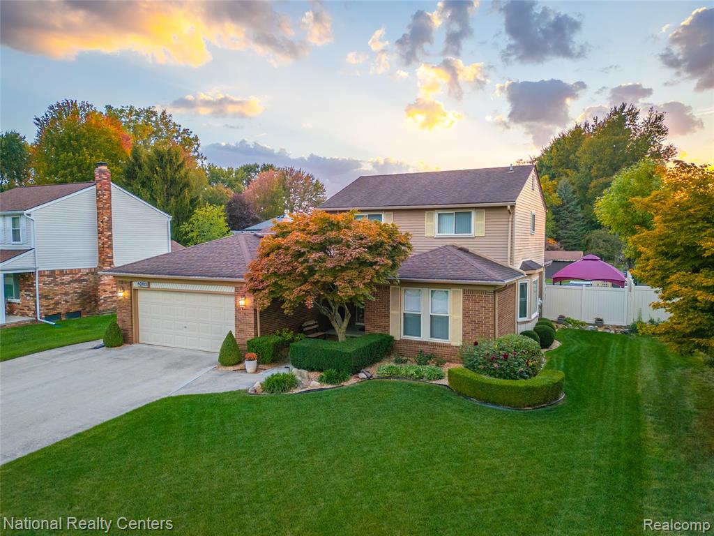 40703 Olympia Drive Drive, Sterling Heights, MI 48313 — front exterior
