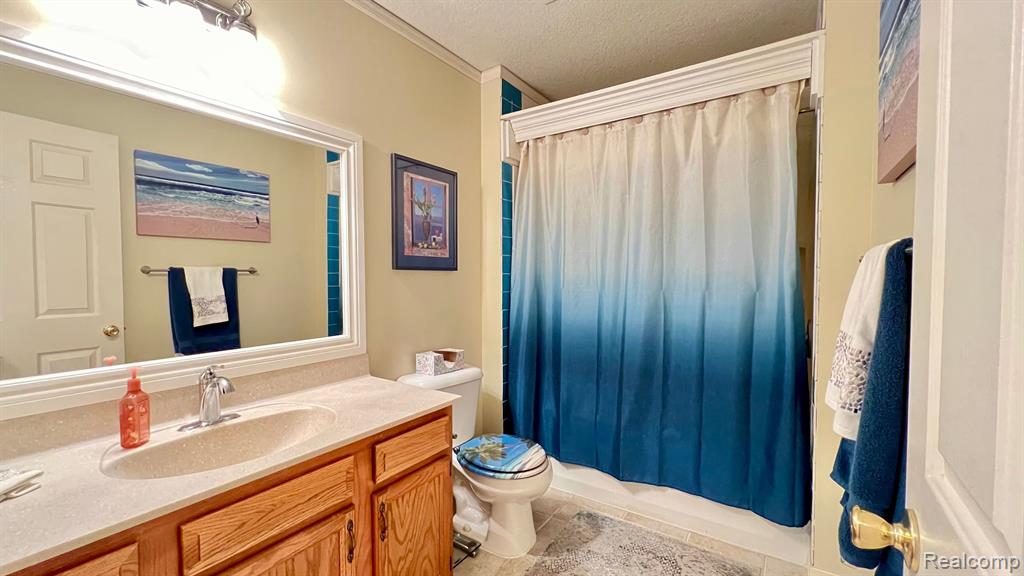 8324 WOODLAND Circle, Goodrich Vlg, MI — Photo 19