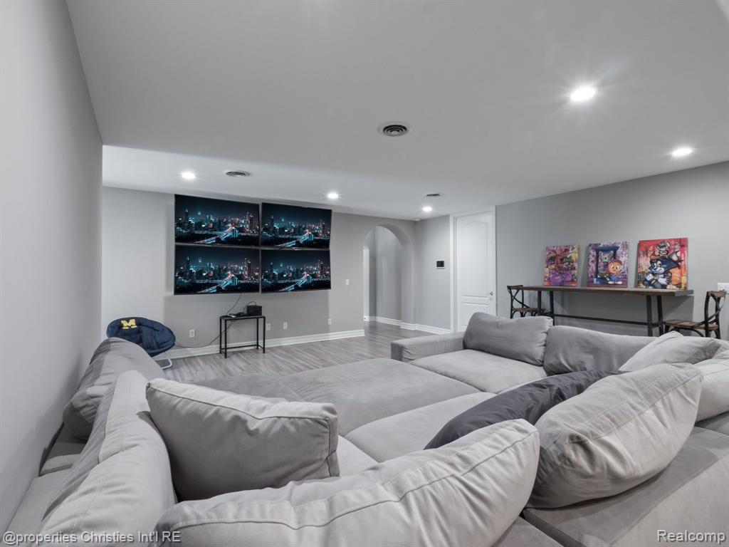 920 SOUTHDOWN Road, Bloomfield Hills, MI 48304 — Photo 56