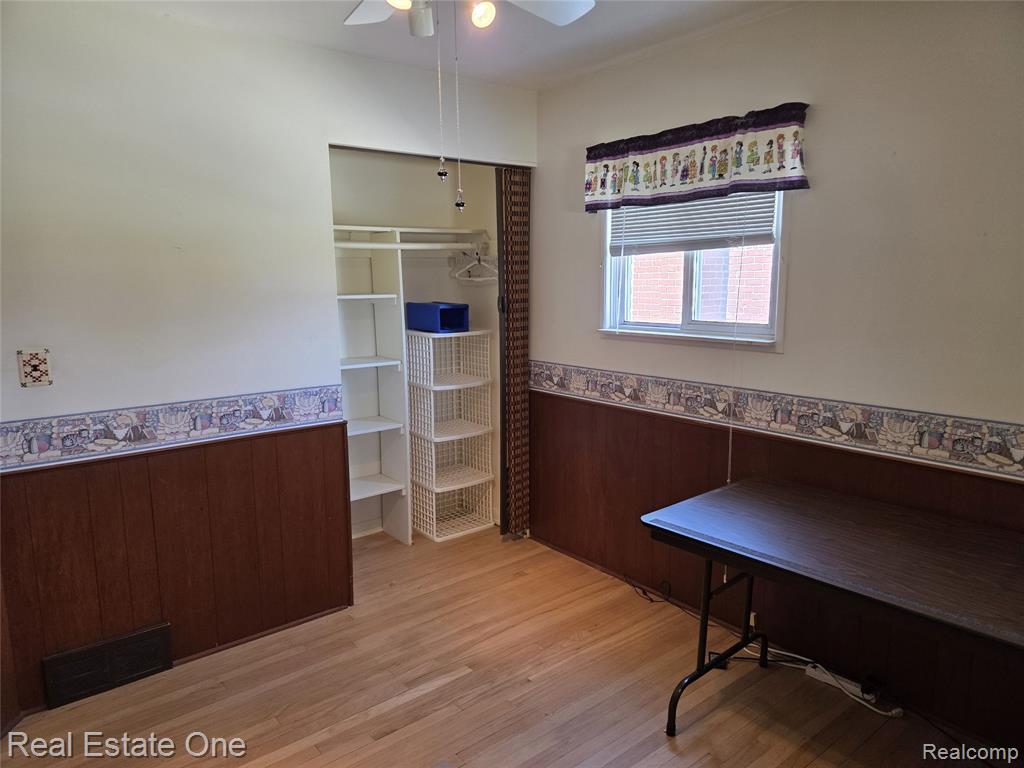 7946 McKinley Street, Taylor, MI 48180 — Photo 19
