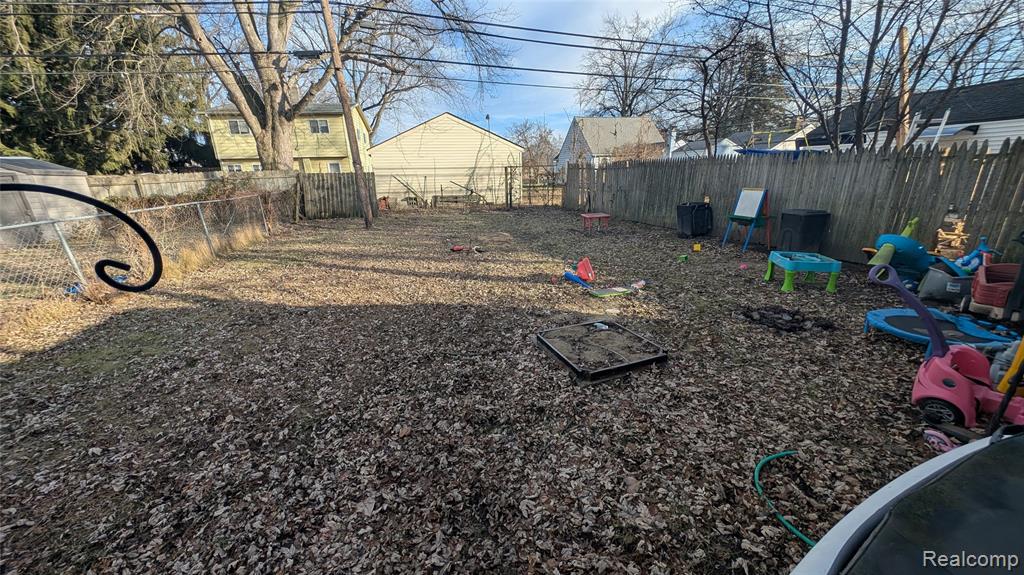 6713 MCGUIRE Street, Taylor, MI 48180 — Photo 8