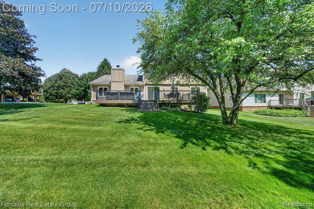 1963 Willowicke Drive, Wixom, MI 48393 — Photo 45