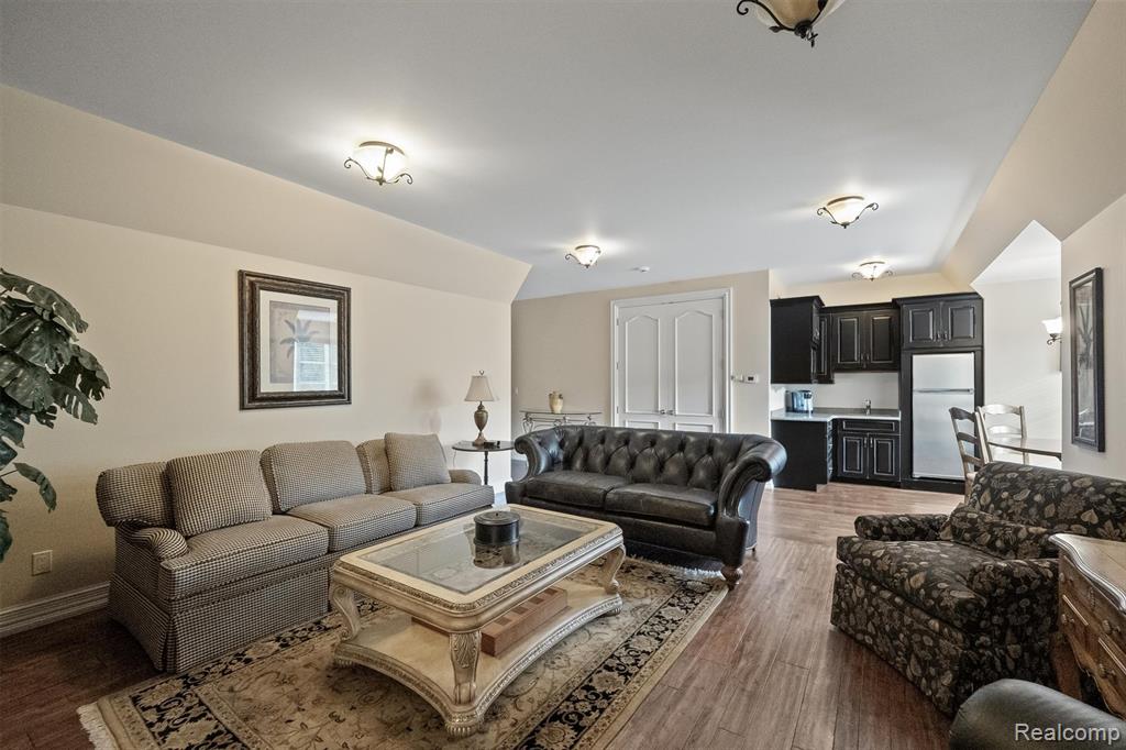 5537 ORCHARD RIDGE, Rochester, MI 48306 — Photo 34