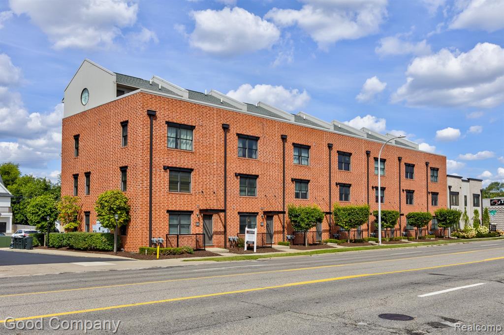 640 W 11 Mile Road, Royal Oak, MI 48067 — Photo 42