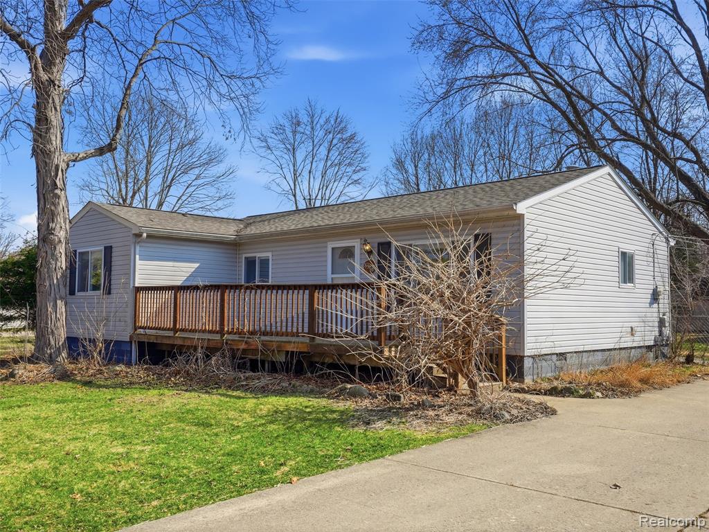 8568 Janis Street, Shelby Twp, MI 48317 — Photo 6