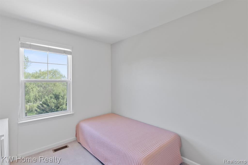3208 JOHANNA WARE W, Wixom, MI 48393 — Photo 18