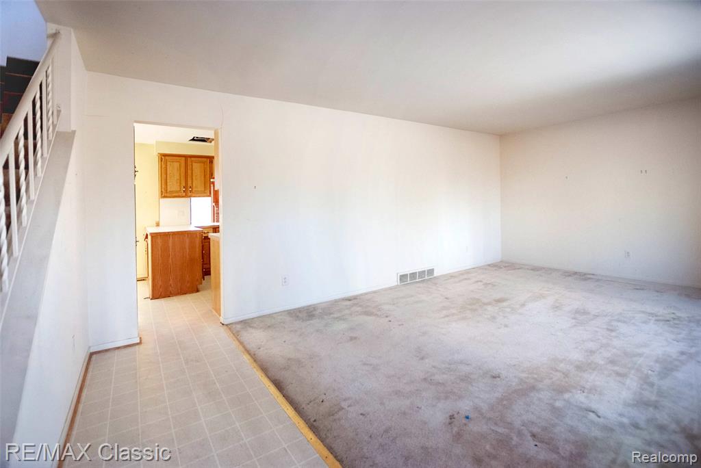 16083 Kirkshire Avenue, Beverly Hills, MI 48025 — Photo 5