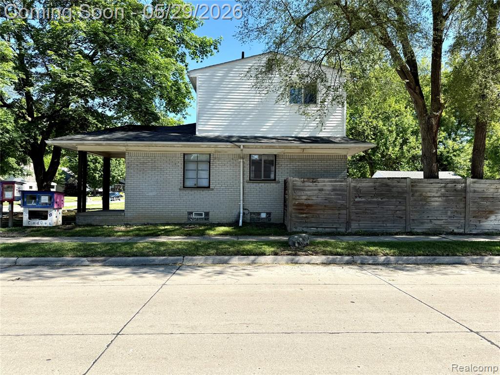23400 Seneca Street, Oak Park, MI 48237 — Photo 10