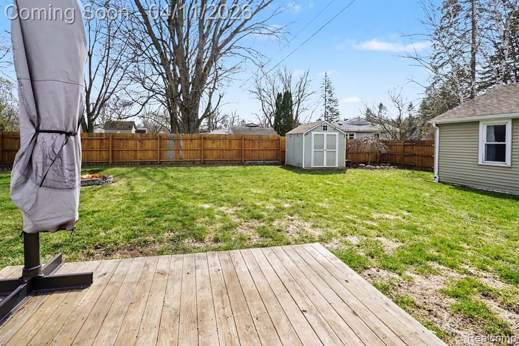 16485 Jennings Road, Fenton, MI 48430 — Photo 7