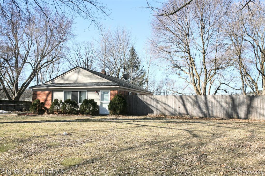 4781 RIOVIEW Drive, Clarkston, MI — Photo 17