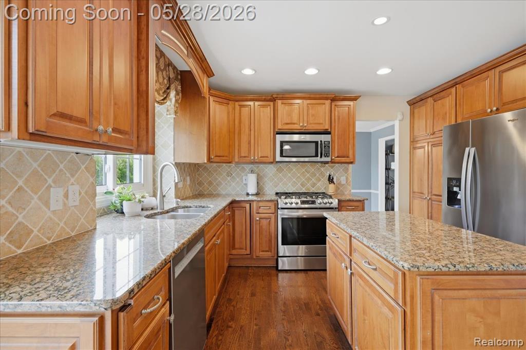 3703 Hidden Forest Drive, Lake Orion, MI — Photo 7