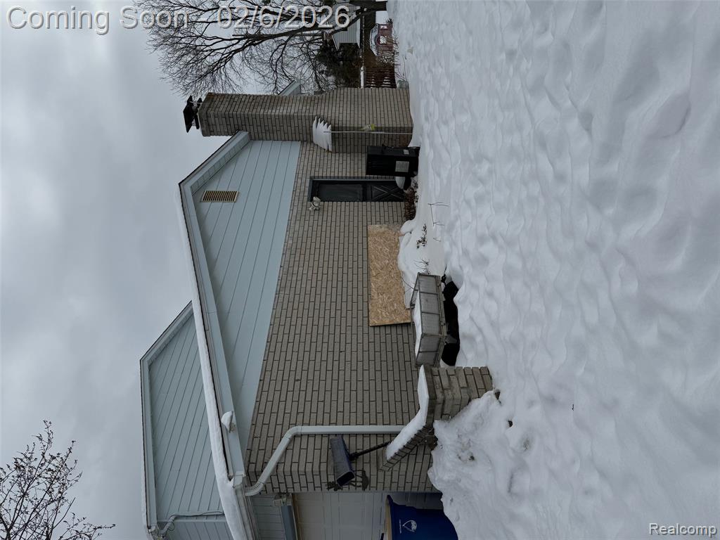 7731 Pleasant Manor Drive, Waterford, MI 48327 — Photo 2