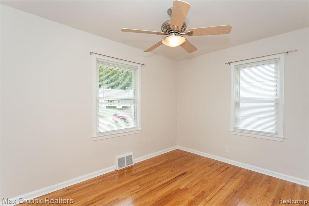 506 AMELIA Avenue, Royal Oak, MI 48073 — Photo 13