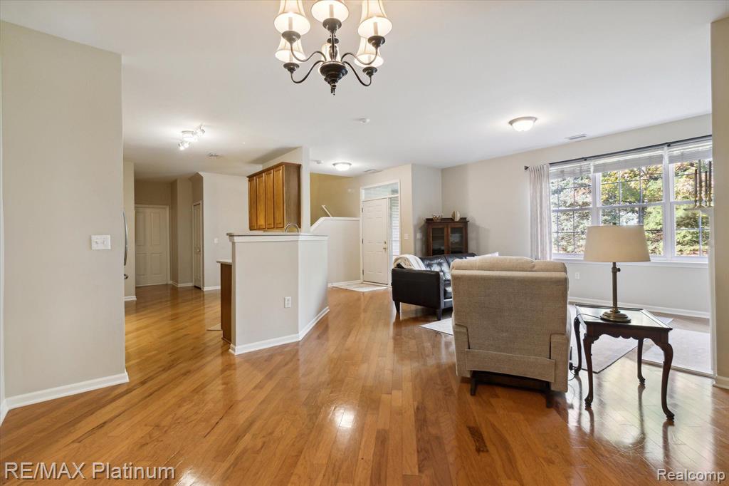4014 ELIZABETH Avenue, Canton, MI 48188 — Photo 7