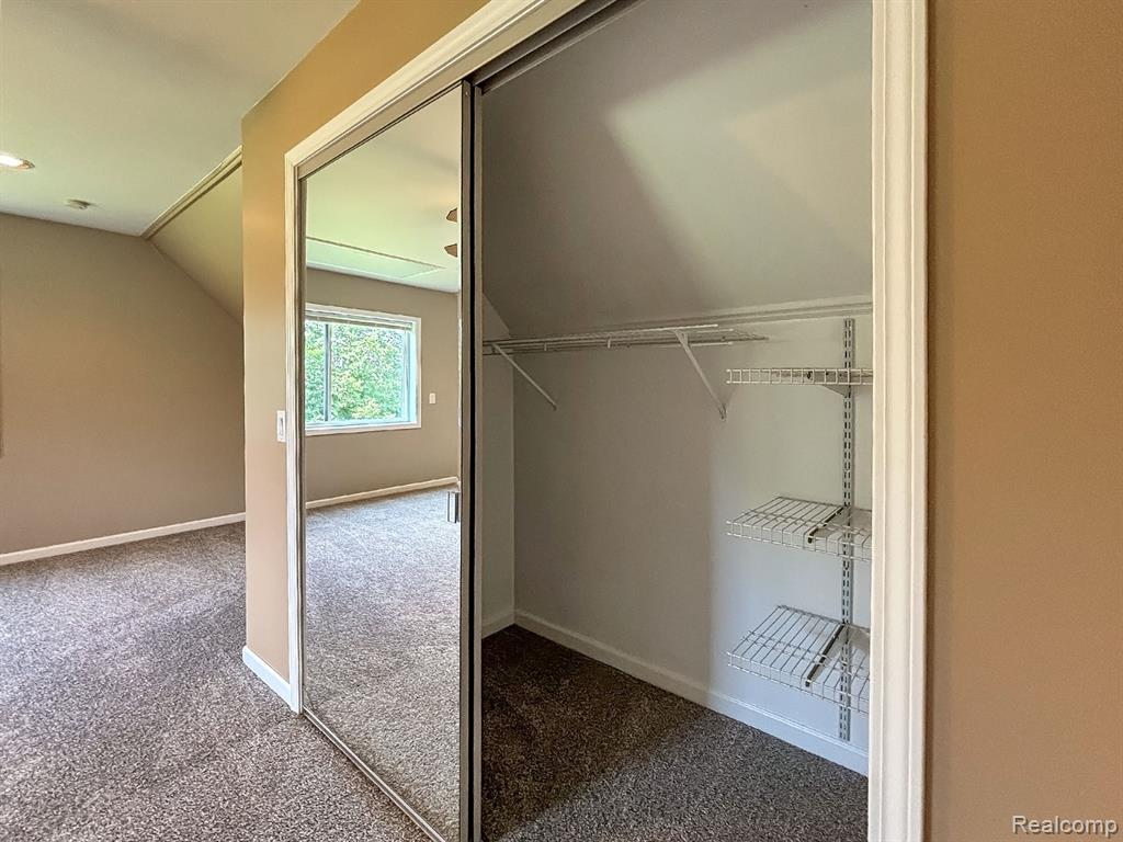 7653 CHASE LAKE Road, Fowlerville, MI 48836 — Photo 31