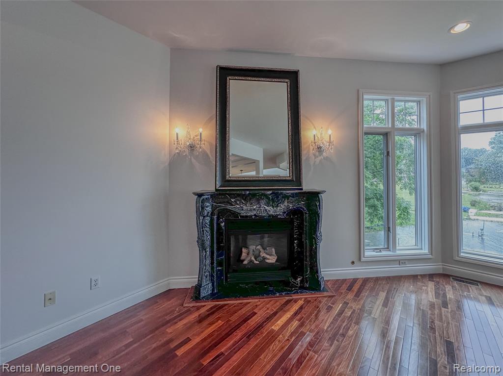 5742 PUTNAM Drive, West Bloomfield, MI 48323 — Photo 16