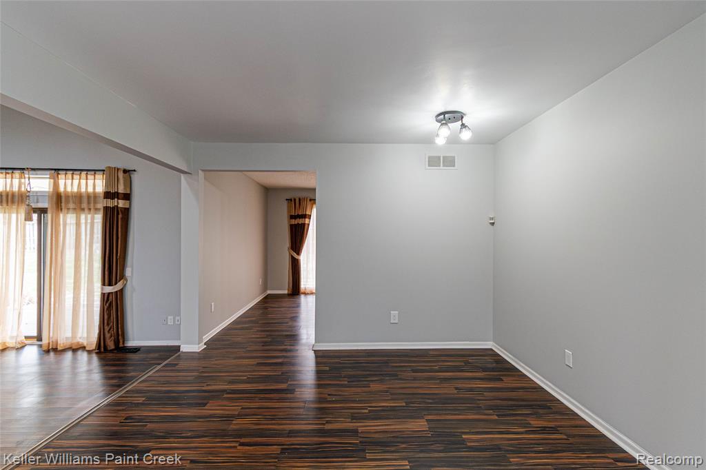 5700 Point Of The Woods Drive, West Bloomfield, MI 48324 — Photo 22