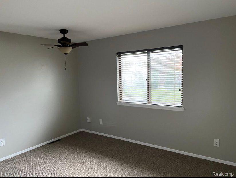 7210 BLUEWATER Drive, Clarkston, MI 48348 — Photo 14