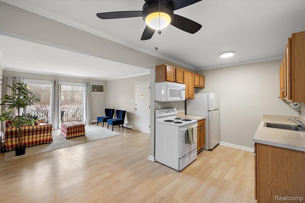 3915 BENJAMIN Avenue, 1, Royal Oak, MI 48073 — Photo 9