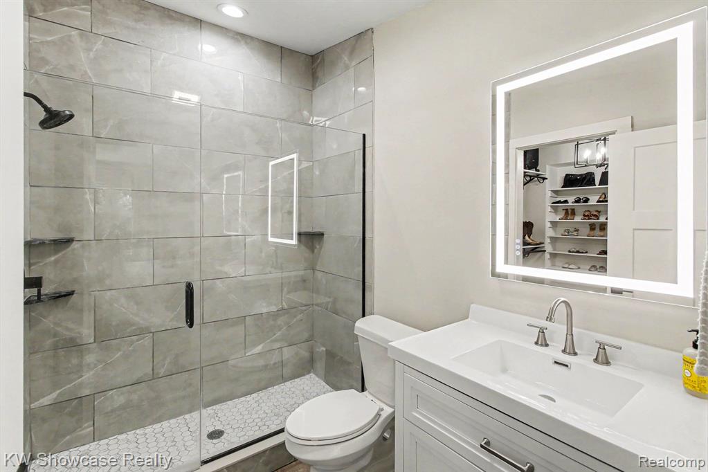 615 Hickory Street, Milford, MI 48381 — Photo 30