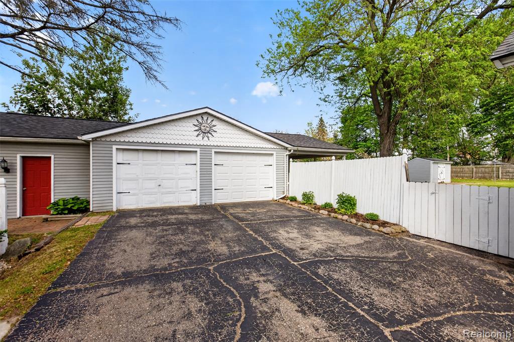 4742 2nd Street, Columbiaville, MI 48421 — Photo 45