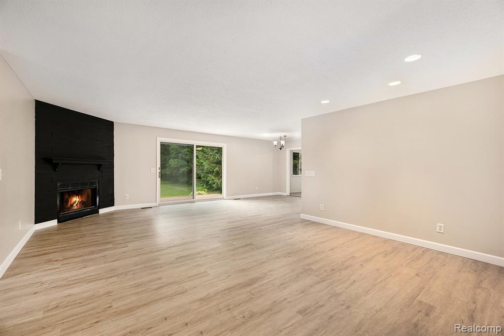 4144 BONISTEEL Road, Fort Gratiot, MI 48059 — Photo 5