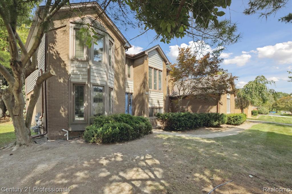46328 N Northvalley Drive, Northville, MI 48167 — Photo 6