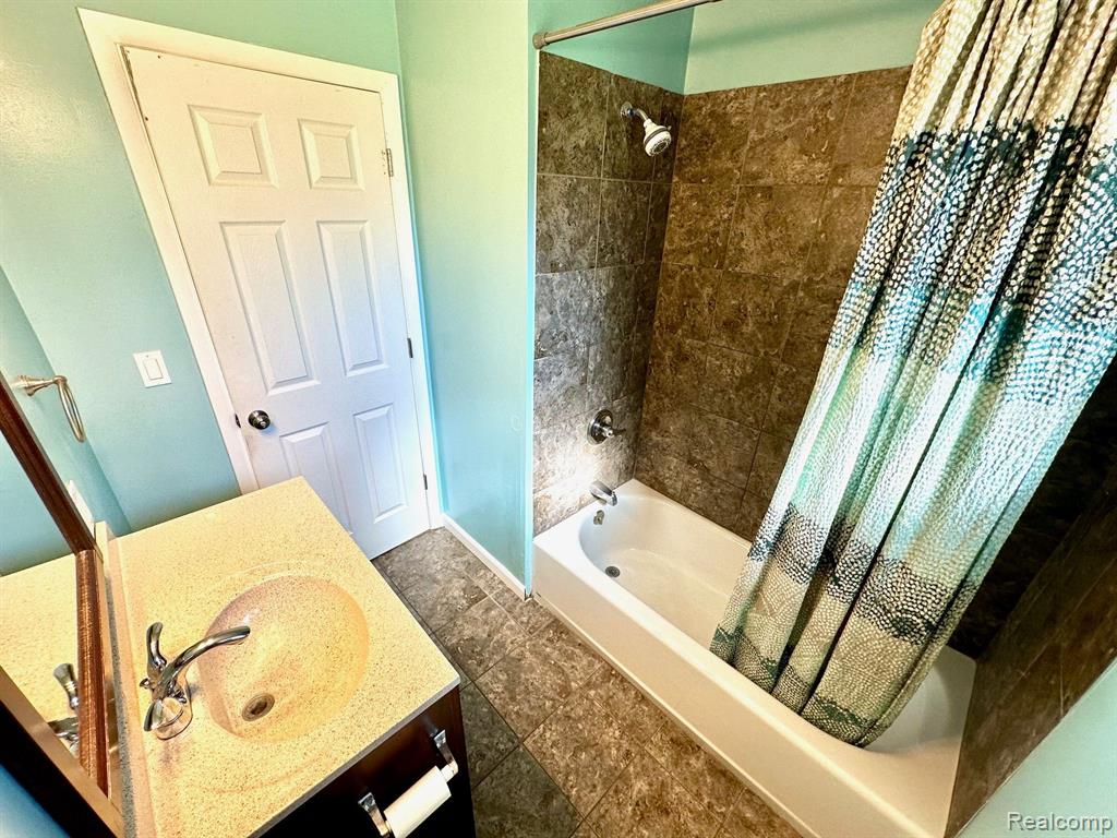 1330 PARKWOOD Avenue, Ypsilanti, MI 48198 — Photo 15