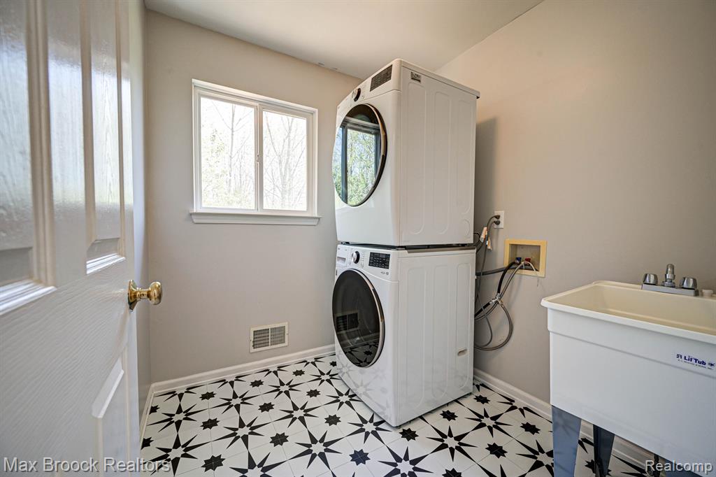 7273 BELLE MEADE Street, Ypsilanti, MI 48197 — Photo 20